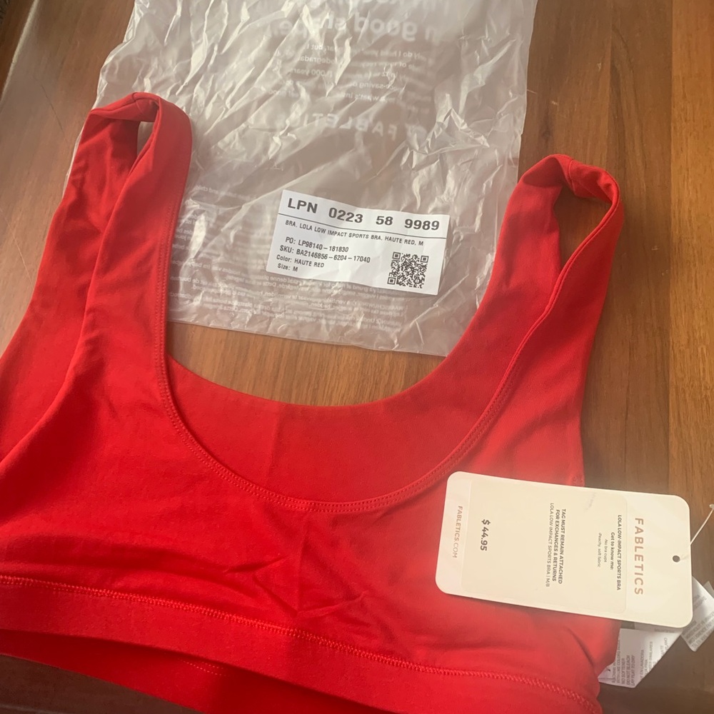 Fabletics sports bra. Brand new